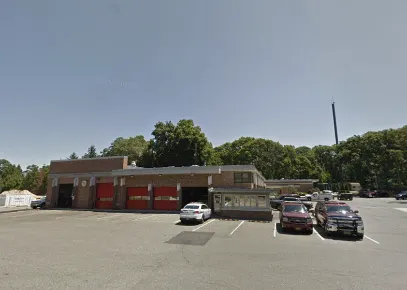 Map screenshot near 115 Deer Park Rd, Dix Hills, NY 11746